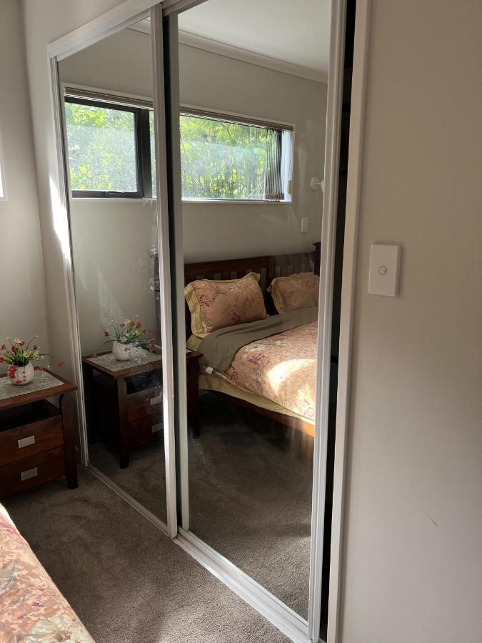 Guest Suite - Cosy Place In The Wattle Downs Оукланд Екстериор снимка